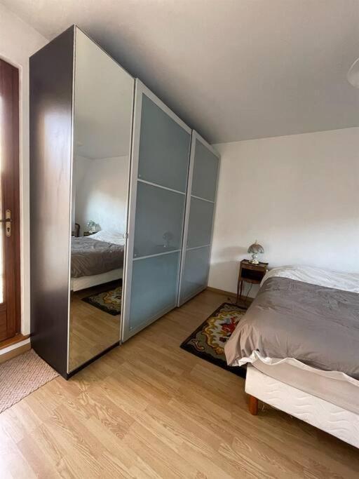 Charming Near Downtown With Garage