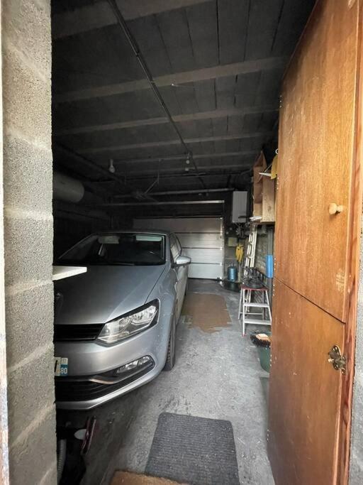 Hébergement de vacances Charming Near Downtown With Garage *