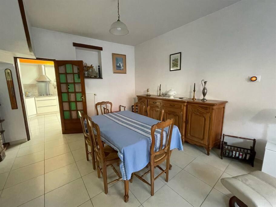 Hébergement de vacances Charming Near Downtown With Garage Amiens
