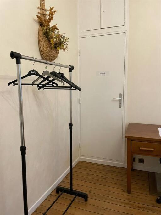 Hébergement de vacances Charming Near Downtown With Garage