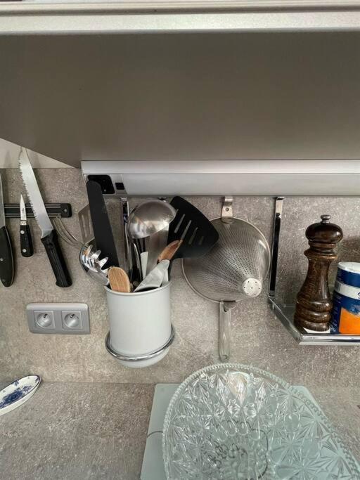 Charming Near Downtown With Garage Amiens